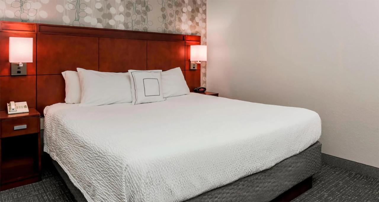 คอร์ตยาร์ด บาย แมริออท ออร์แลนโด เลค แมรี / นอร์ท Hotel Heathrow ภายนอก รูปภาพ