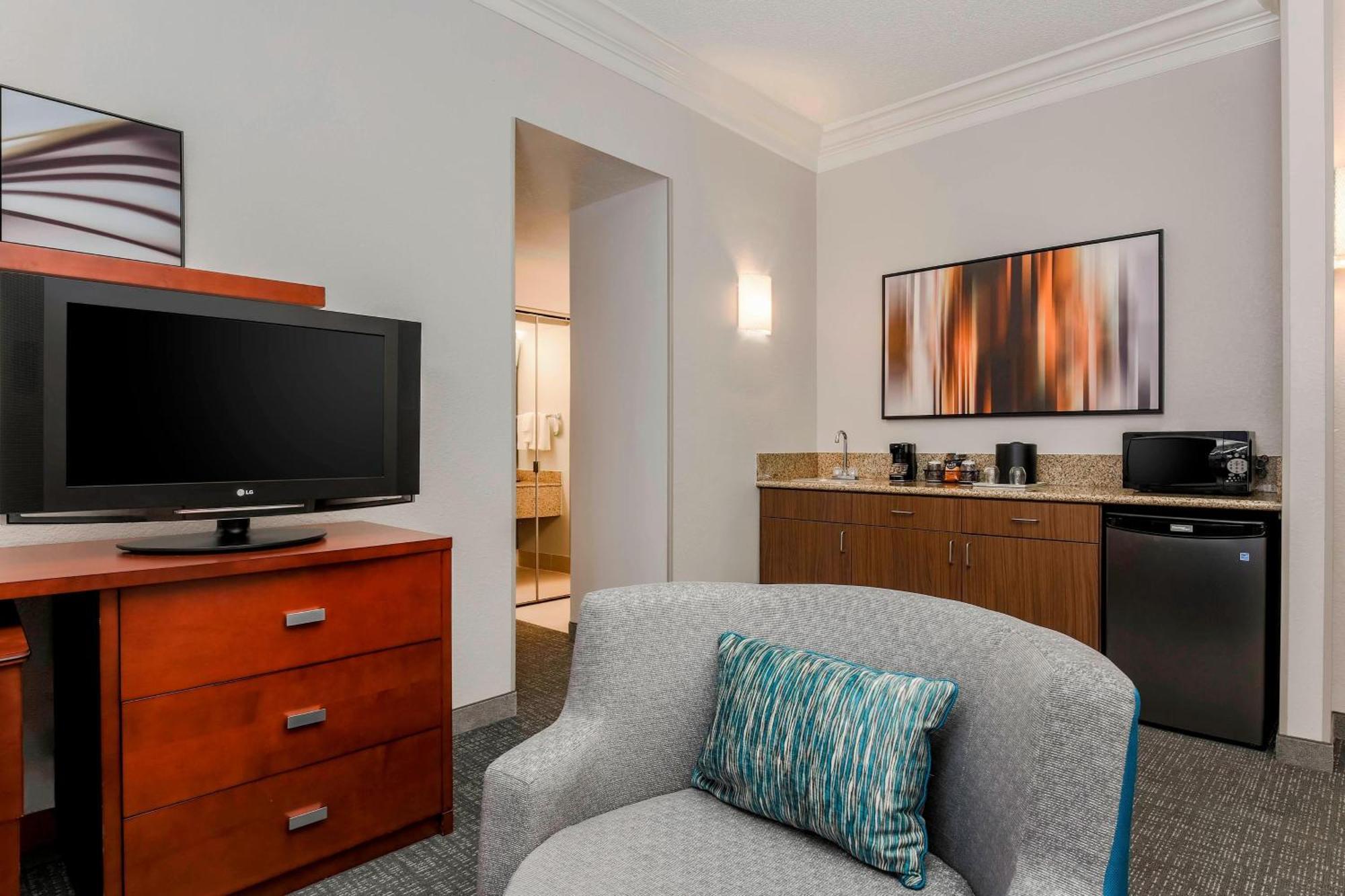 คอร์ตยาร์ด บาย แมริออท ออร์แลนโด เลค แมรี / นอร์ท Hotel Heathrow ภายนอก รูปภาพ